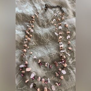 💗Delicate Pink Chip Beaded Necklace - 💗= 10 for $20 bundle